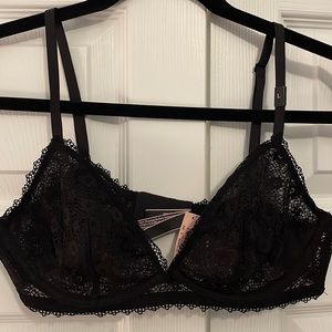NEW Victoria’s Secret Black Lace Bralette